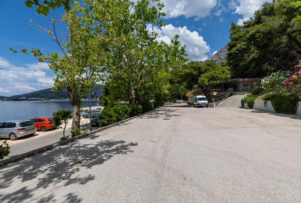 Tourist Settlement Brzet Hotel Omis Exterior photo