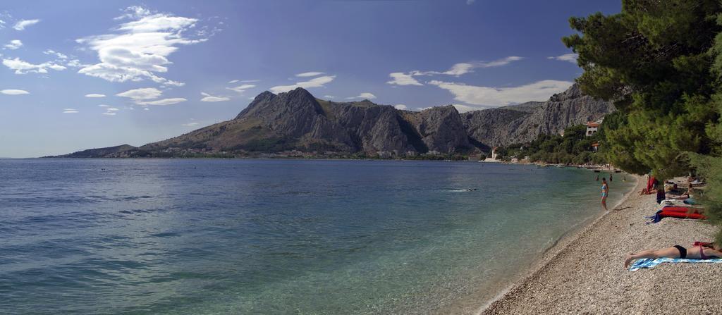 Tourist Settlement Brzet Hotel Omis Exterior photo