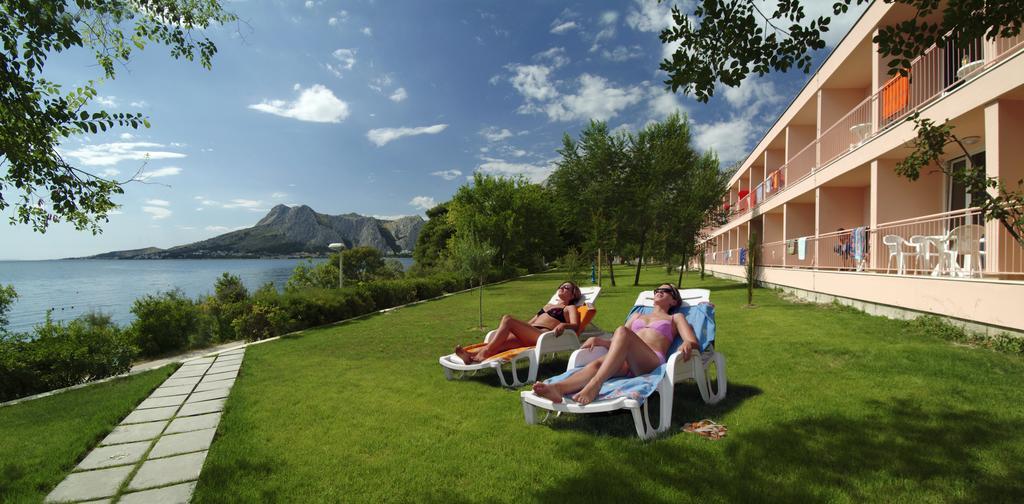 Tourist Settlement Brzet Hotel Omis Exterior photo