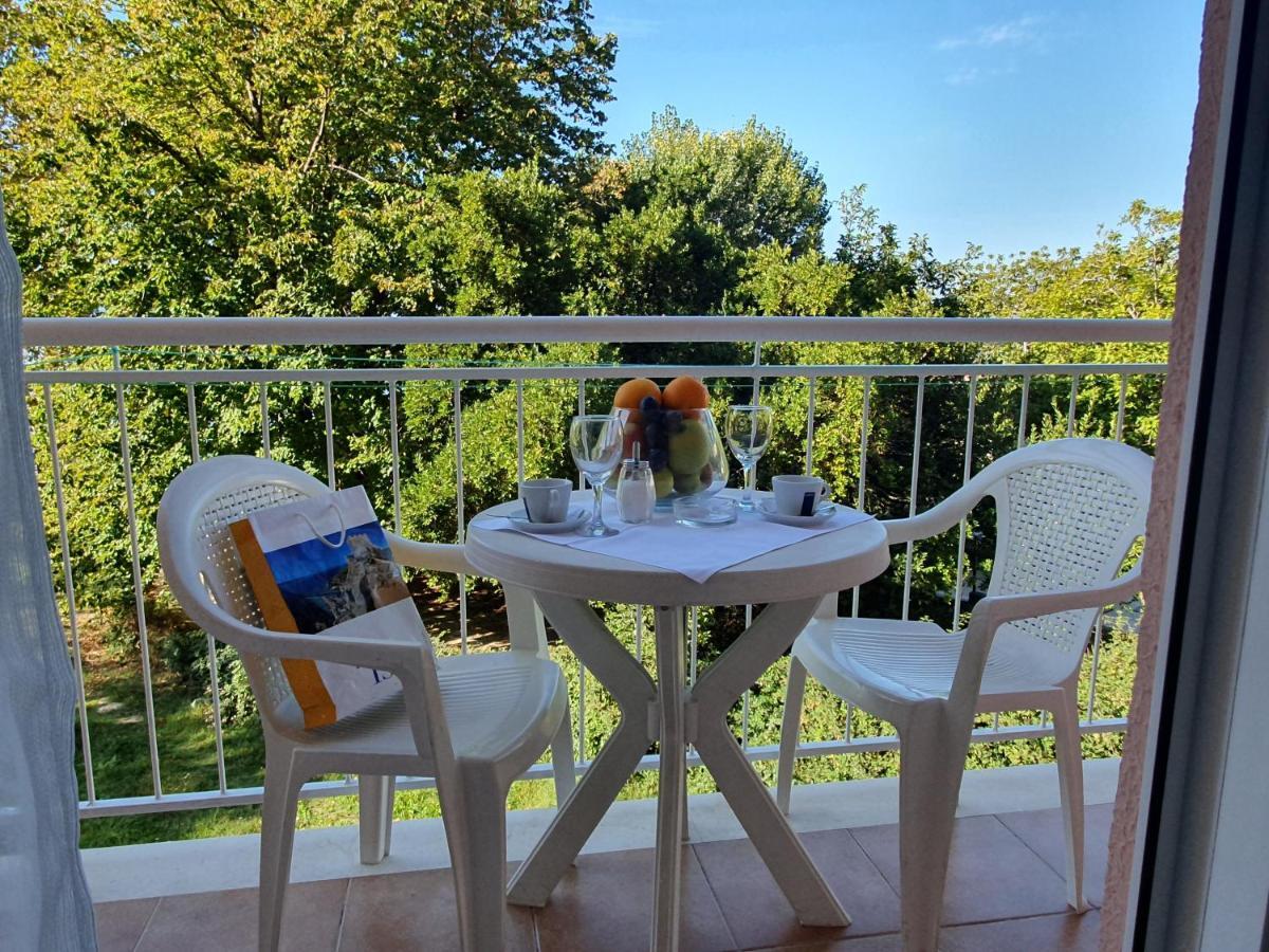 Tourist Settlement Brzet Hotel Omis Exterior photo