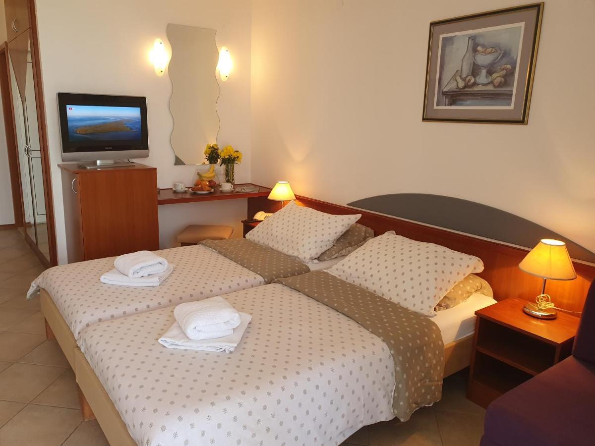 Tourist Settlement Brzet Hotel Omis Exterior photo